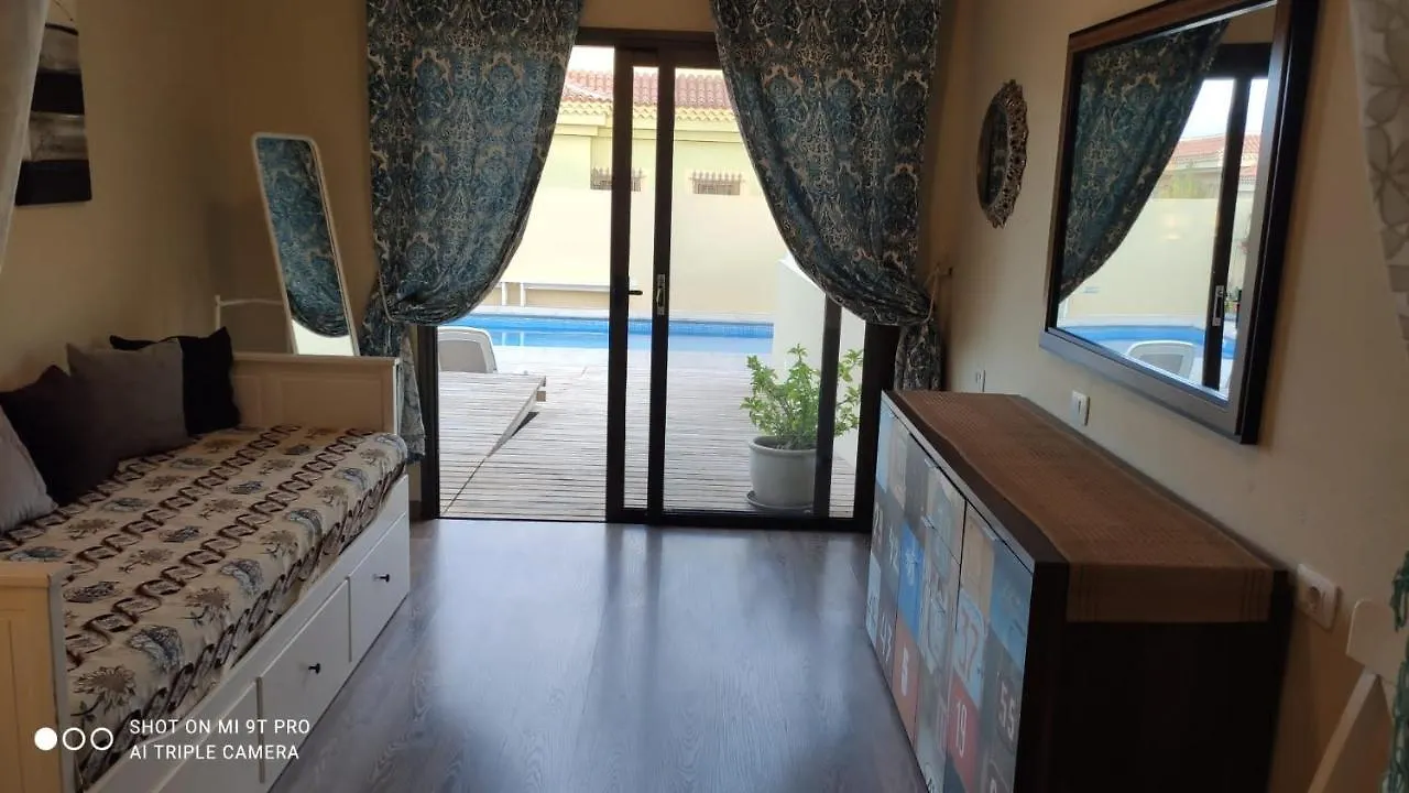 Vivienda Vacacional Tinizara Arona  Villa Arona (Tenerife)